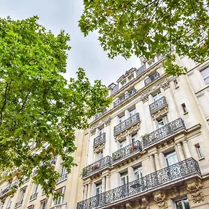 Cmg Trocadéro/ Kleber , París Francia