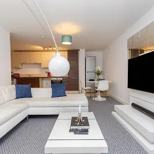  Apartment Right Place United Kingdom