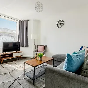  Apartamento Bright 2br Flat, Forest Gate, East