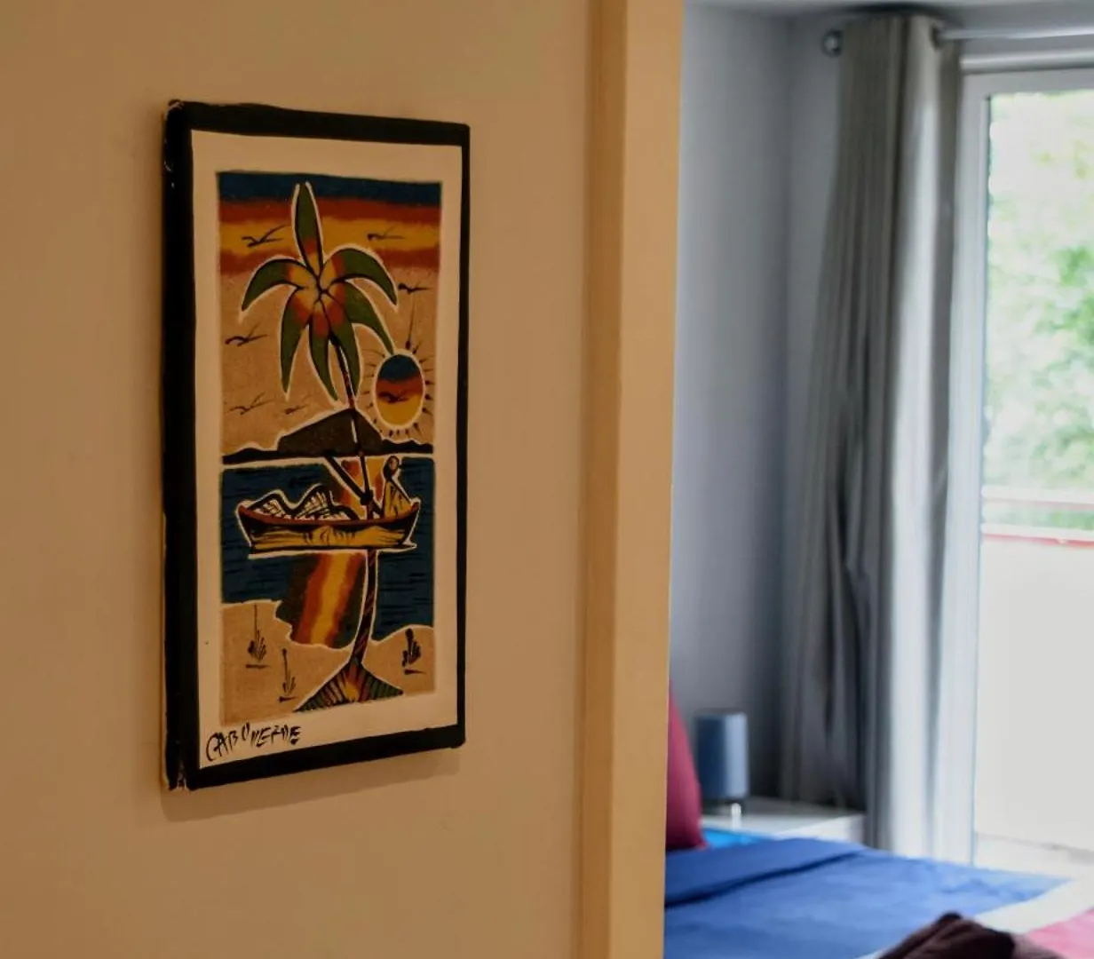 Modern London Apartment Near Greenwich - Rooftop City View 0*,
