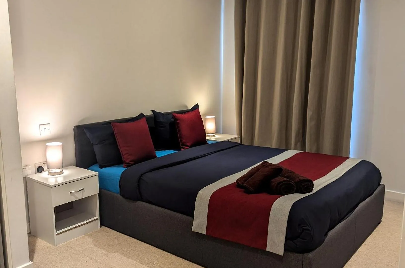 Modern London Apartment Near Greenwich - Rooftop City View Reino Unido